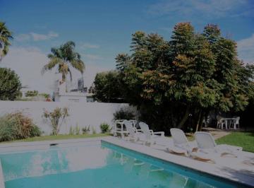 Casa de 6 ambientes, Capitán Sarmiento · Casona de 4 Dorm. en Venta Capitan Sarmiento
