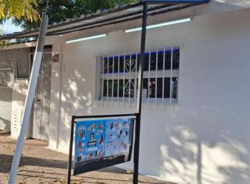 Casa de 3 ambientes, Ezeiza · Venta Casa con Local Al Frente