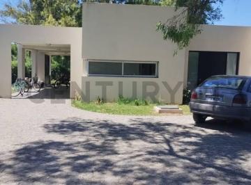 Casa · 161m² · 4 Ambientes · 2 Cocheras · Casa en Venta