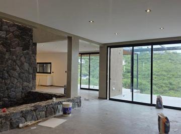 Casa · 330m² · Casa en Venta La Deseada a Estrenar 3 Dorm.