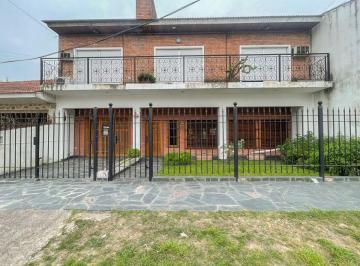 Casa de 4 ambientes, Almirante Brown · Venta Casa en Glew