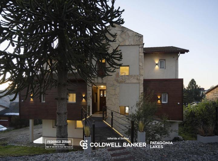 Hotel · 423m² · 14 Ambientes · 9 Cocheras