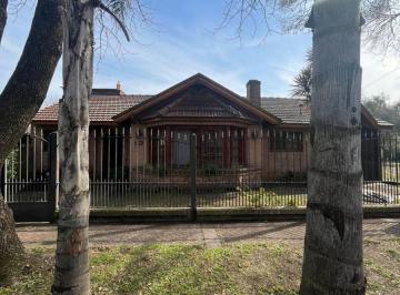 Casa de 3 ambientes, Berazategui · Venta Chalet en Ranelagh