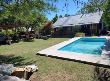 Casa de 7 ambientes, Mendiolaza · Mendiolaza Apta Crédito