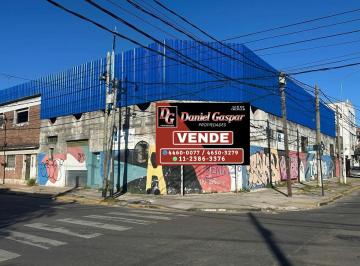 Bodega-Galpón , Tres de Febrero · Venta – Importante Galpón de 1.100 m² – Caseros
