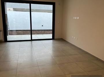 PH · 108m² · 5 Ambientes · 1 Cochera · PH en San Ignacio Village