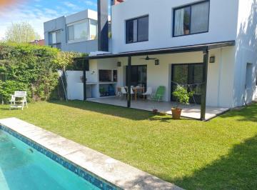 Casa · 145m² · 5 Ambientes · 2 Cocheras · Tigre, Muy Linda Casa en Venta en Barrio Cerrado con Amenities