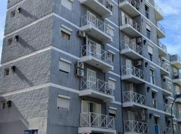 Departamento · 60m² · 3 Ambientes · Venta Departamento Apto Credito 2 Dorm. Alberdi