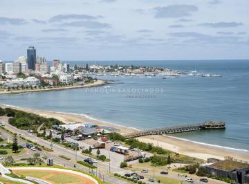 Foto1 · Vende Apartamento de 2 Dorm. en Suite en Punta del Este