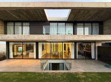 Casa de 15 ambientes, La Calera · Propiedad Exclusiva a La Venta - La Pankana – Zona Norte