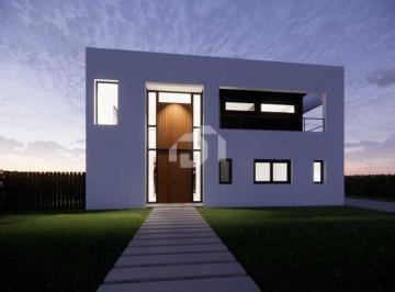 Casa · 183m² · 5 Ambientes · 2 Cocheras · Casa en Venta en Puertos, Escobar, G. B. a. Zona Norte