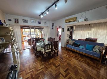 Departamento · 123m² · 6 Ambientes · 1 Cochera · 6 Ambientes C/ Quincho, Balcón y Cochera