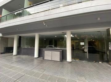 Departamento · 52m² · 3 Ambientes · 1 Cochera · Amplio Departamento de 3 Ambientes en Planta Baja con Patio y Cochera en Venta. Nuñez