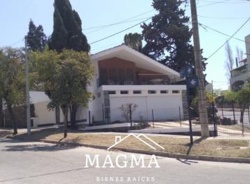 Casa de 10 ambientes, Córdoba · Casa en Venta Cerro de Las Rosas!