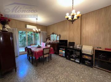 Departamento · 67m² · 3 Ambientes · 3 Amb. Amplio. Planta Baja con Patio.