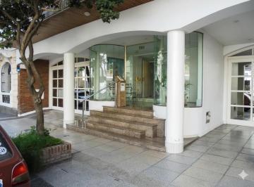 Edificio de 6 ambientes, Caballito · Piso en Venta Próximo a Pedro Goyena y Plaza Misericordia