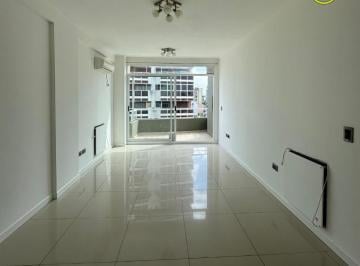 Departamento de 2 ambientes, Villa Urquiza · Departamento Dúplex 2 Ambientes con Balcón en Villa Urquiza