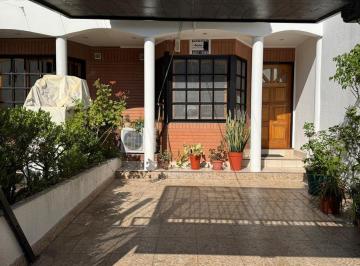 PH · 104m² · 4 Ambientes · Ph - 4 Ambientes - Cochera - Patio con Parrilla y Quincho
