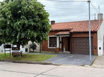 Casa de 4 ambientes, Mar del Plata · Chalet 4 Ambientes a La Calle, Distribuido en Una Plata de 180 m²
