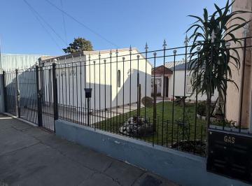 Casa · 250m² · 6 Ambientes · 1 Cochera · Casa a La Venta