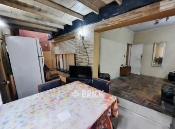 PH · 100m² · 3 Ambientes · PH S/exp en Gral. Acha Al 1400 - Cfte Terraza con Quincho con Parrilla o 2° Dormit