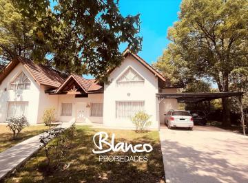 Quinta vacacional · 320m² · 4 Ambientes · 4 Cocheras · Casa Quinta en Venta en La Lonja, Pilar, G. B. a. Zona Norte