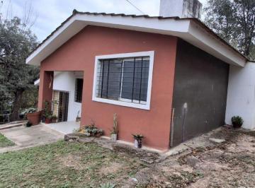 Casa de 4 ambientes, Villa Carlos Paz · Casa con 450 m² y 2 Habitaciones en Venta en Villa del Lago