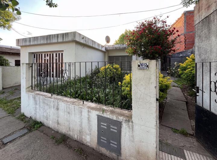 Casa · 155m² · 5 Ambientes · 2 Cocheras