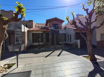 Casa de 6 ambientes, Las Cañas · Avitax Propiedades Vende Casa en Zona Residencial, B° Jardines de Estrada. Guaymallén, Mendoza.