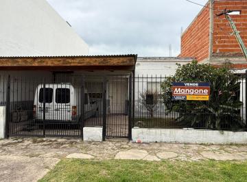 Casa de 4 ambientes, Lomas de Zamora · Casa 4 Ambeintes. Venta Directa. Apta Credito.