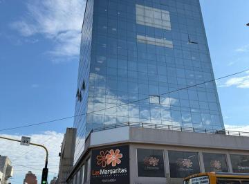 Oficina comercial , Morón · Alquiler Oficina con Cocheras