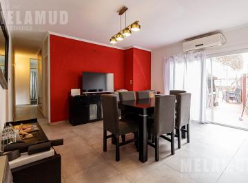 Departamento · 78m² · 4 Ambientes · 4 Ambientes / Venta / Flores con Parrilla Propia Apto Credito