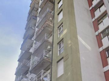 Departamento · 85m² · 4 Ambientes · Departamento 4 Ambientes en Alquiler - Ramos Mejía