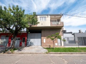 Casa de 8 ambientes, Ciudad de Santa Fe · Casa con 3 Dorm. en Planta Alta con Galpón en Planta Baja
