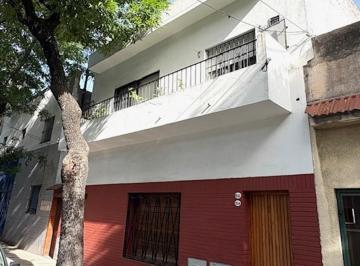 PH · 95m² · 4 Ambientes · PH Barracas C/ Balcon y Terraza Propia!