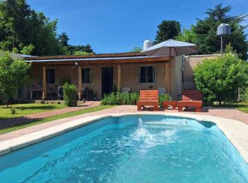 Casa de 4 ambientes, 20 de Junio · Casa Quinta en Venta 20 de Junio