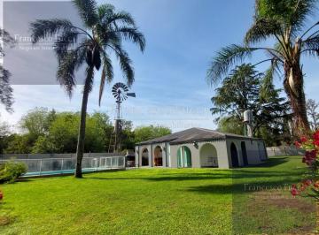 Casa · 120m² · 4 Ambientes · 2 Cocheras · Casa en Venta 4 Ambientes Estilo Colonial con Pileta La Reja Moreno