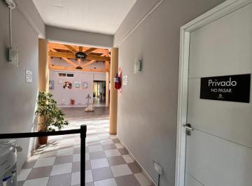 Local comercial · 404m² · Consultorios Medicos