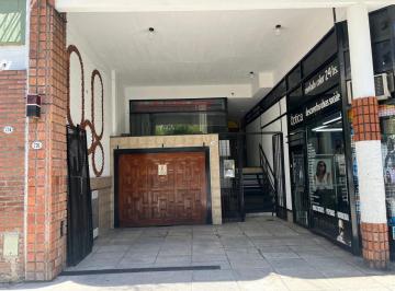 Local comercial · 30m² · Local en Excelente Ubicación, a m de Av Díaz Vélez.