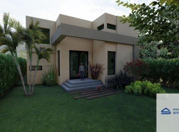 Casa de 5 ambientes, Russell · Casa en Venta de 5 Dorm. C/ Cochera en Russell