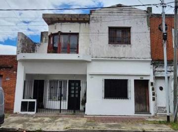 PH · 80m² · 3 Ambientes · Departamento PH en Venta en Avellaneda, G. B. a. Zona Sur, Argentina