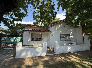 Casa · 96m² · 3 Ambientes · 1 Cochera · Casa en Venta en Cordoba Al 1500, Bella Vista.