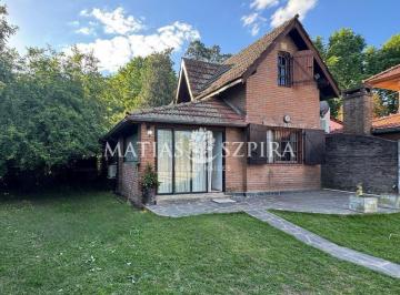 Quinta vacacional · 80m² · 2 Ambientes · Casa Quinta en Francisco Alvarez, Moreno