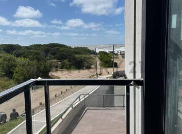 Departamento · 40m² · 2 Ambientes · 1 Cochera · Venta Departamento 2 Ambientes Mar de Ostende Frente Al Mar con Cochera Cubierta Pinamar