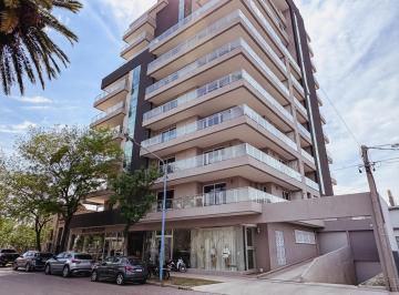 Departamento · 83m² · 4 Ambientes · 1 Cochera · Departamento de Categoría en El Edificio Nuova Vita