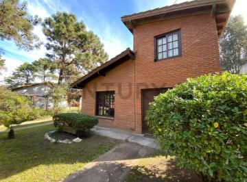 Casa · 120m² · 4 Ambientes · 1 Cochera · Venta de Casa 4 Ambientes + Departamento Independiente Ostende Pinamar