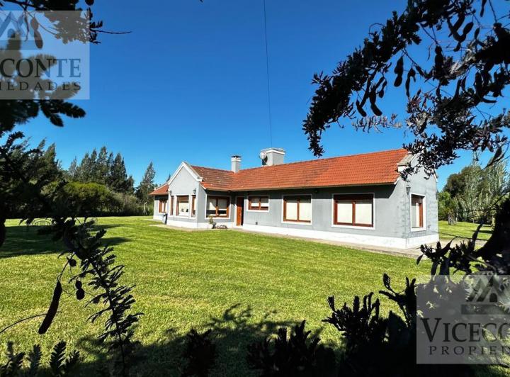Casa · 276m² · 3 Ambientes · 1 Cochera