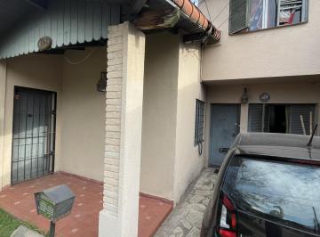 Casa · 230m² · 7 Ambientes · 1 Cochera · Casa de 7 Ambientes Ideal Para Dos Familias en Ituzaingo Norte
