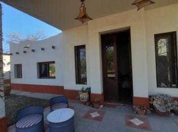 Casa · 261m² · 3 Dormitorios · 3 Cocheras · Venta - Importante Casa - Traslasierra - Mina Clavero C/bajada Al Río!