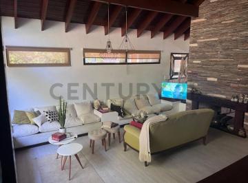 Casa · 420m² · 5 Ambientes · 3 Cocheras · Venta Casa 5 Ambientes Pinamar - Se Aceptan Permutas